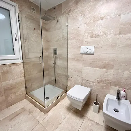 Villa Con Accesso Diretto Al Mare